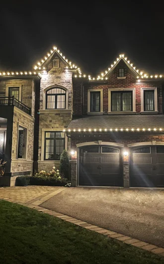 seasonal holiday lighting services